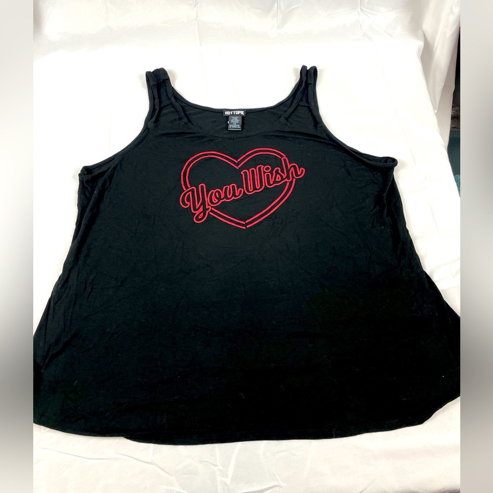 Hot topic 3x black and red plus size women’s tank top you wish w heart plus size